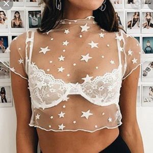 ⭐️🤍white star mesh tee shirt SMALL🤍⭐️